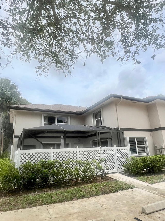 1 of 11 - 40 Essex Ct #c, Royal Palm Beach, FL