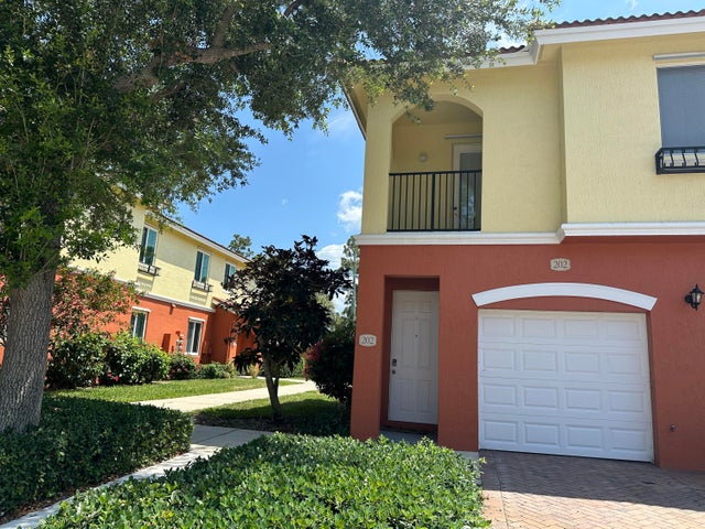 1 of 12 - 49 Se Sedona Circle #202, Stuart, FL