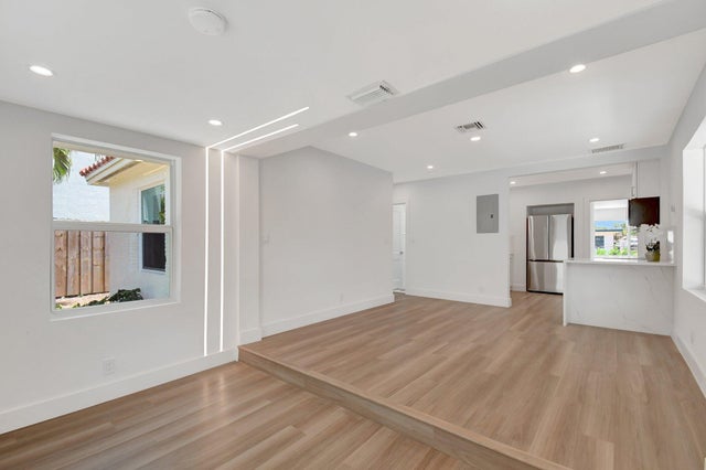 5 of 29 - 420 Sw 13 St, Fort Lauderdale, FL