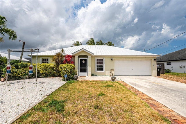 1 of 20 - 279 Sw Glenwood Dr, Port Saint Lucie, FL