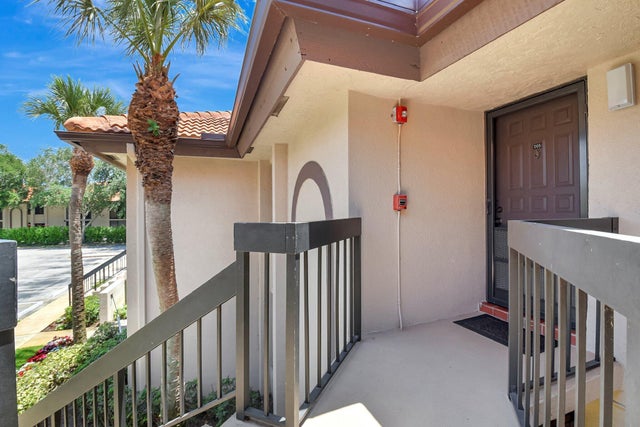 3 of 39 - 5151 W Club Circle #205, Boca Raton, FL