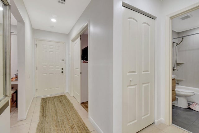 4 of 39 - 5151 W Club Circle #205, Boca Raton, FL