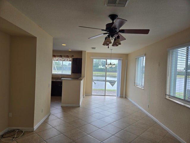 2 of 16 - 3141 Laurel Ridge Circle, Riviera Beach, FL
