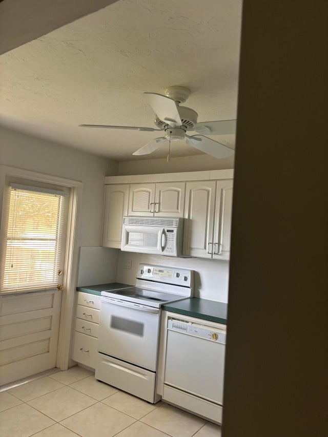 4 of 21 - 1700 Dover Road #215-a, Delray Beach, FL