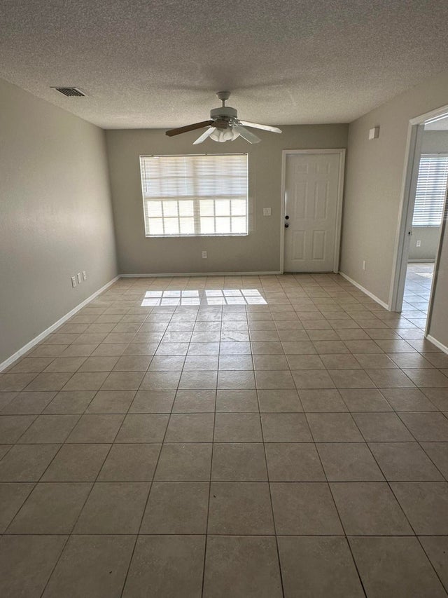 2 of 12 - 2480 Se Rock Springs Dr, Port Saint Lucie, FL