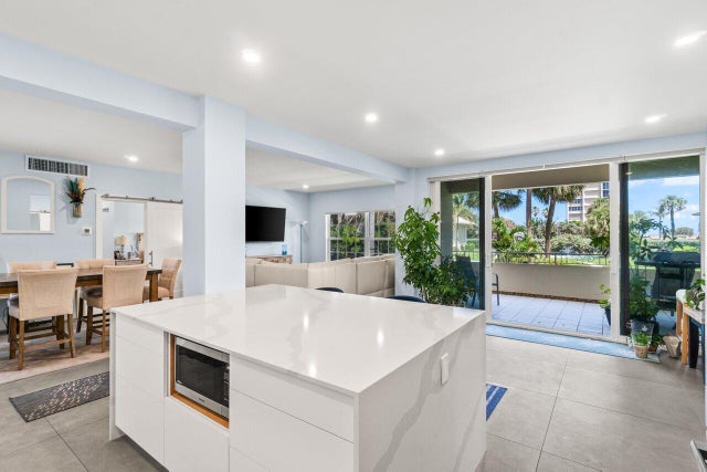 5 of 34 - 1299 S Ocean Blvd #r2, Boca Raton, FL