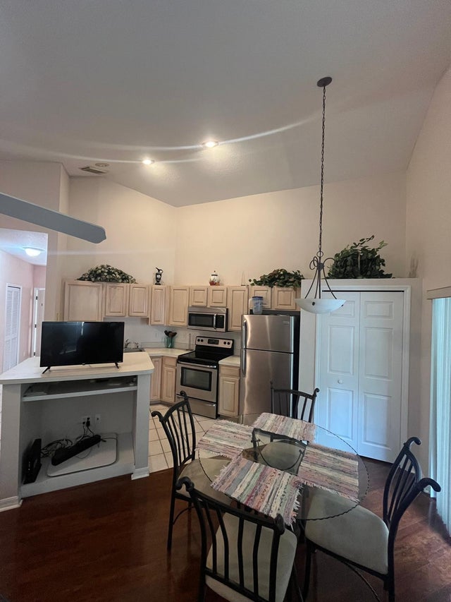 Photo of Listing #RX-11089986