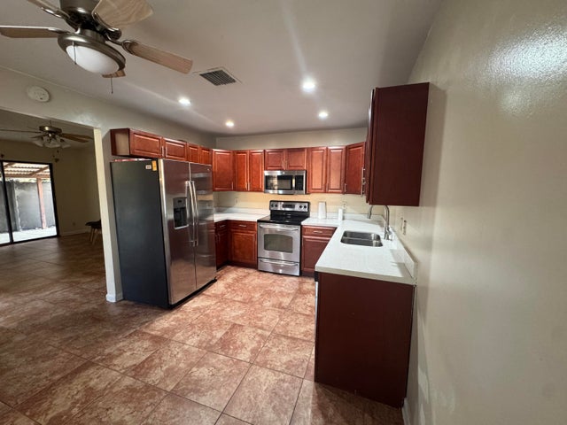 3 of 10 - 4928 Alder C Dr #c, West Palm Beach, FL