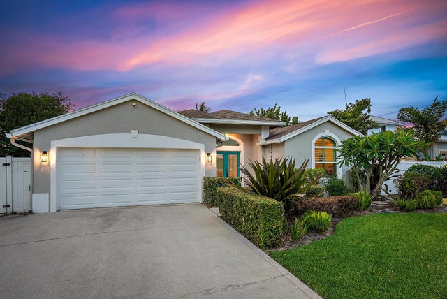 1 of 47 - 15129 Harriet Av, Jupiter, FL