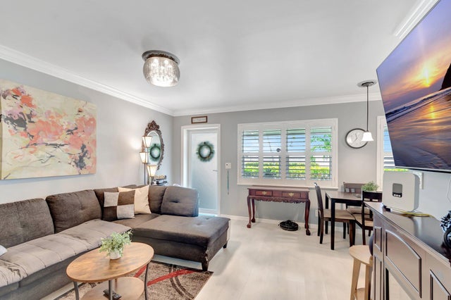 1 of 29 - 722 Ridge Road #9, Lantana, FL