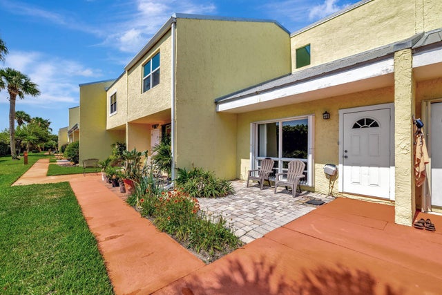 2 of 39 - 2707 N Highway A1a #g, Hutchinson Island, FL