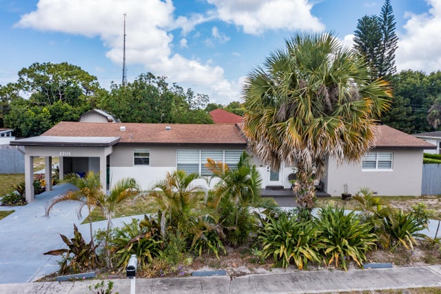 4 of 30 - 1701 Boardman Av Sw, West Palm Beach, FL