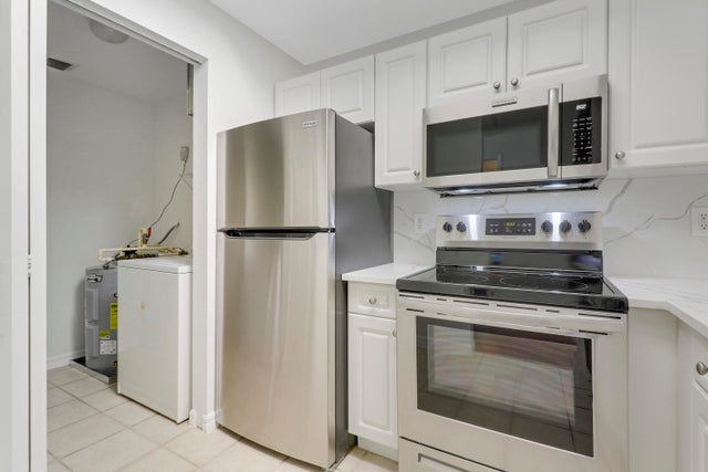 5 of 33 - 2809 Amalei Dr #202, Palm Beach Gardens, FL