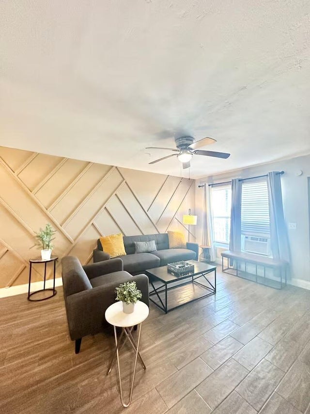 3 of 11 - 1501 N Federal Hwy #4, Lake Worth Beach, FL