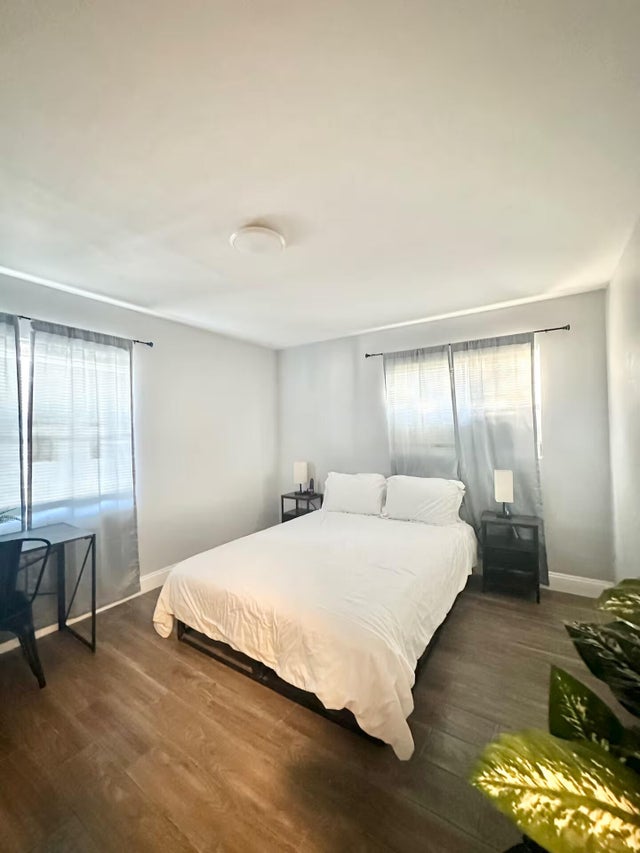 5 of 11 - 1501 N Federal Hwy #4, Lake Worth Beach, FL