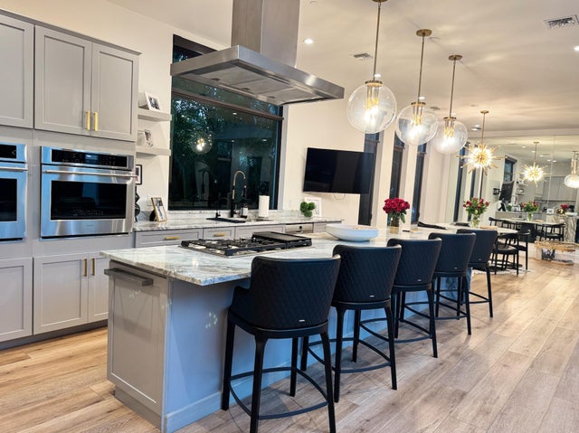 2 of 37 - 549 Ne 10th Av, Fort Lauderdale, FL