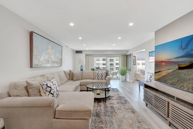 3 of 25 - 4511 S Ocean Blvd #804, Highland Beach, FL