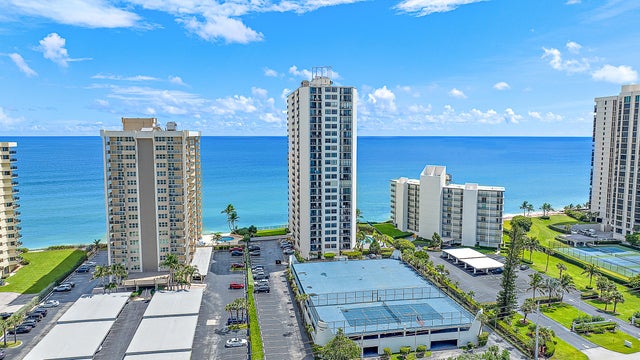 2 of 34 - 5420 N Ocean Drive #305, Singer Island, FL