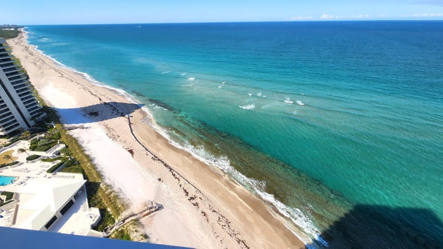 4 of 42 - 5510 N Ocean Dr #24a, Singer Island, FL