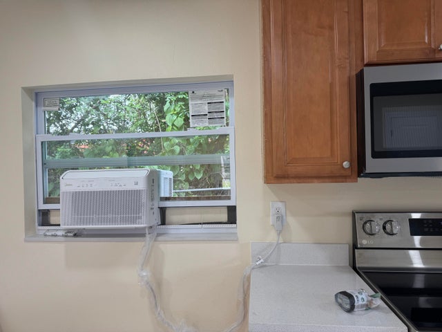 2 of 21 - 505 N 43rd Street St, Fort Pierce, FL
