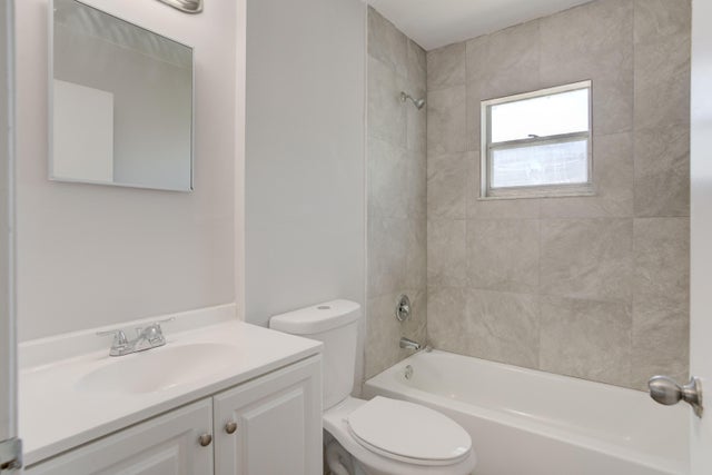 3 of 16 - 6590 Jupiter Gardens Blvd #h, Jupiter, FL