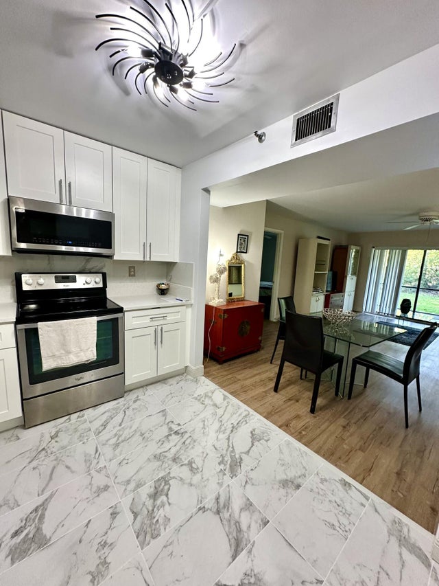 2 of 19 - 9235 Sw 8th St #114, Boca Raton, FL
