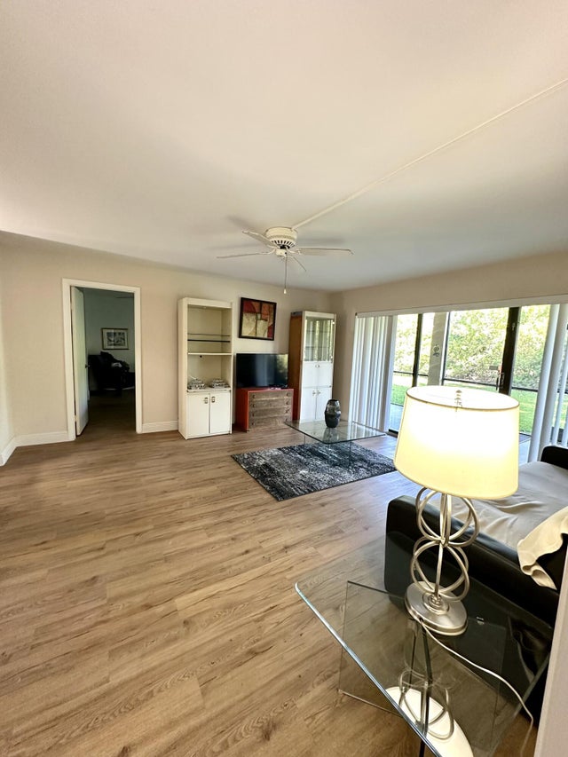 4 of 19 - 9235 Sw 8th St #114, Boca Raton, FL