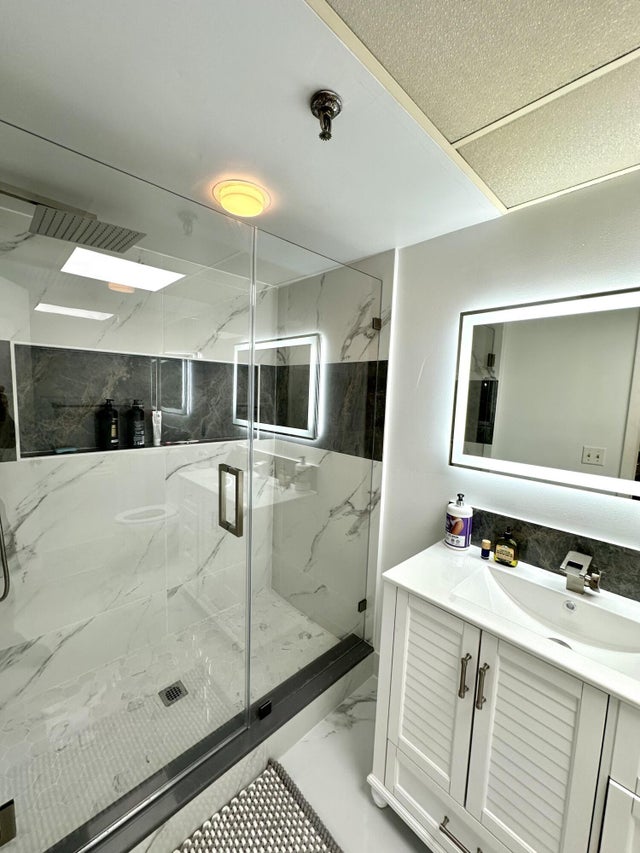 5 of 19 - 9235 Sw 8th St #114, Boca Raton, FL