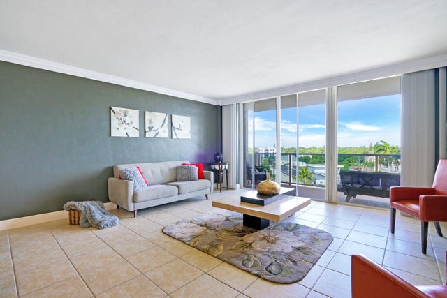 5 of 28 - 2800 N Flagler Dr #614, West Palm Beach, FL