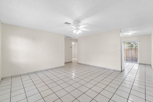5 of 20 - 4815 Gulfstream Road, Lake Worth, FL