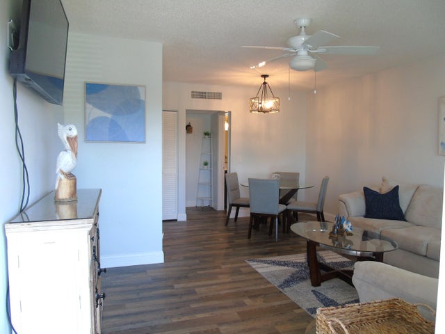 3 of 33 - 309 Circle Dr S #204, Boynton Beach, FL