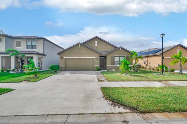 1 of 14 - 5306 Entertainment Wy, Fort Pierce, FL
