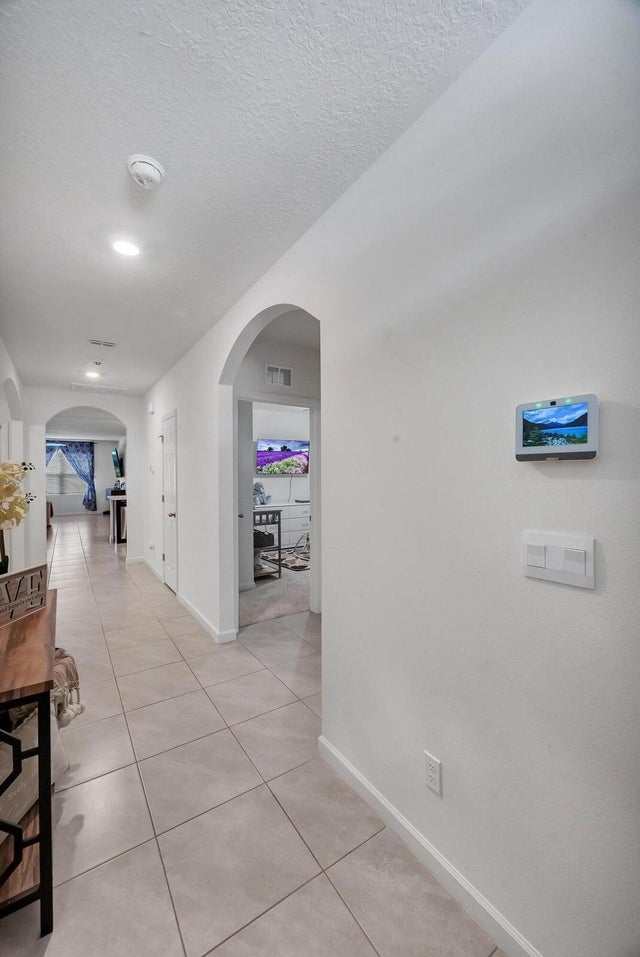 3 of 14 - 5306 Entertainment Wy, Fort Pierce, FL