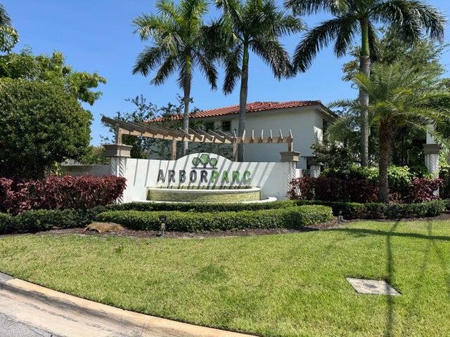 2 of 36 - 2037 Oysterwood Lane, Riviera Beach, FL