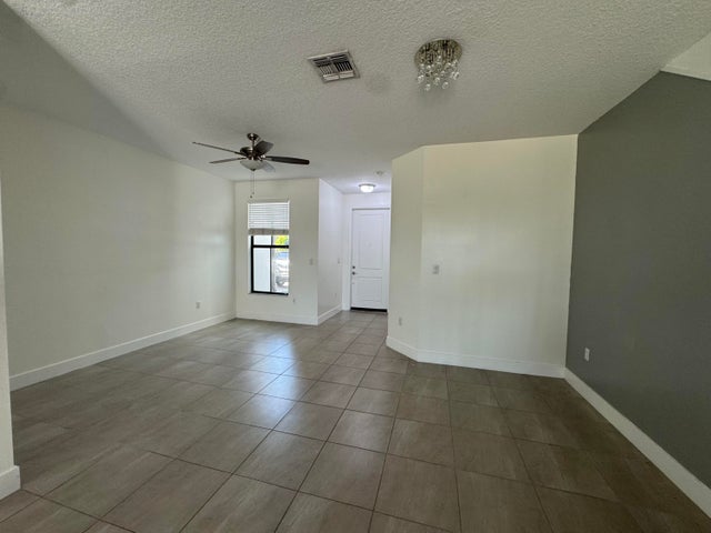 5 of 36 - 2037 Oysterwood Lane, Riviera Beach, FL