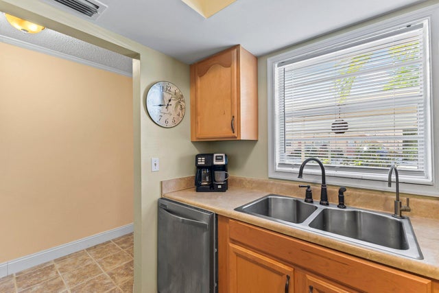4 of 35 - 2950 Se Ocean Blvd #38-2, Stuart, FL
