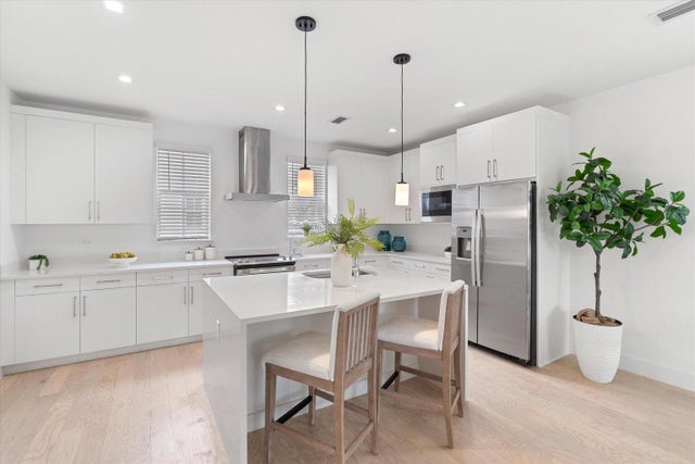 4 of 9 - 47 Nw 4th Av #69, Delray Beach, FL