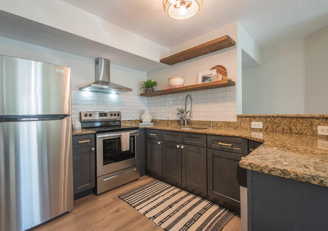 1 of 52 - 101 Villa Circle, Boynton Beach, FL
