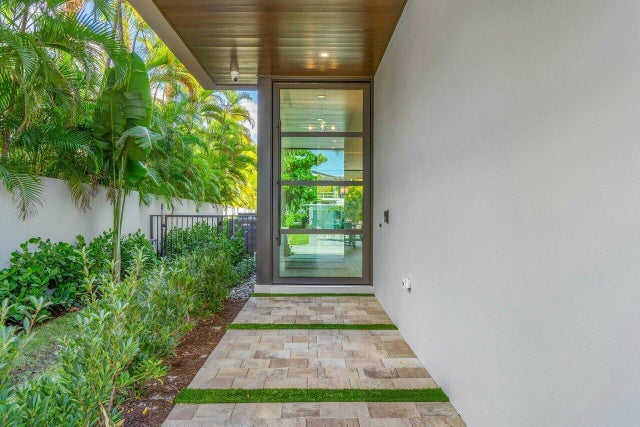 4 of 60 - 142 Ne Wavecrest Wy, Boca Raton, FL