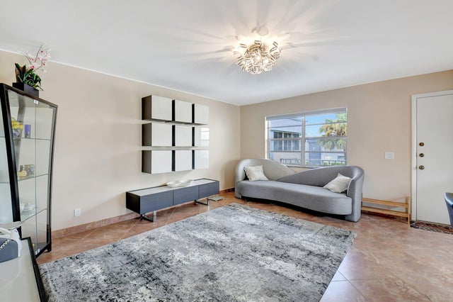 2 of 20 - 425 Burgundy I, Delray Beach, FL