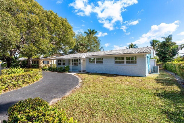 2 of 53 - 908 Prosperity Farms Road, North Palm Beach, FL