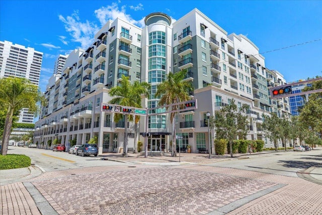 4 of 17 - 600 S Dixie Hwy #213, West Palm Beach, FL