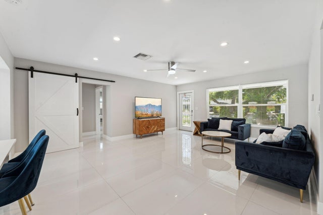 4 of 58 - 5230 Ne 15th Av, Fort Lauderdale, FL