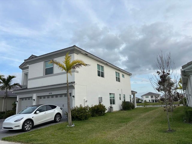 2 of 72 - 15134 Cameo Ct, Westlake, FL