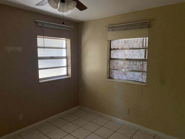 5 of 14 - 2374 Sunrise Dr #unit B, West Palm Beach, FL