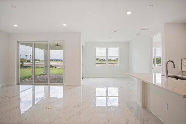 5 of 30 - 10353 Sw Captiva Dr, Port Saint Lucie, FL