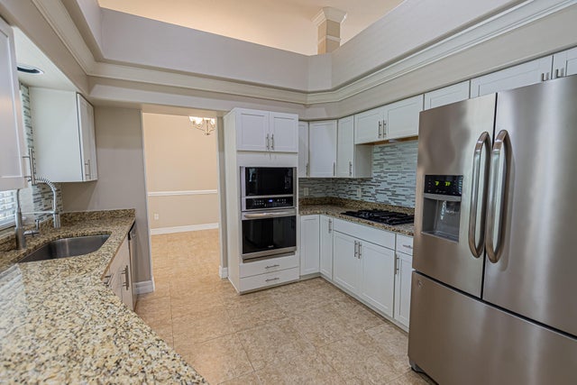 5 of 27 - 1326 Sw Briarwood Dr, Port Saint Lucie, FL