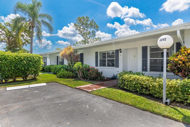 1 of 28 - 5242 Privet Place #c, Delray Beach, FL