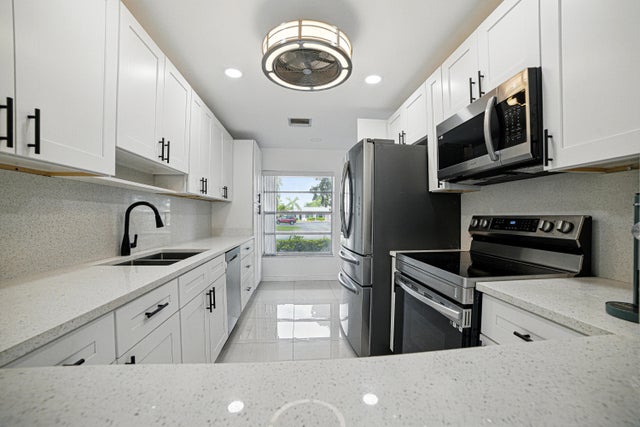 2 of 28 - 5242 Privet Place #c, Delray Beach, FL