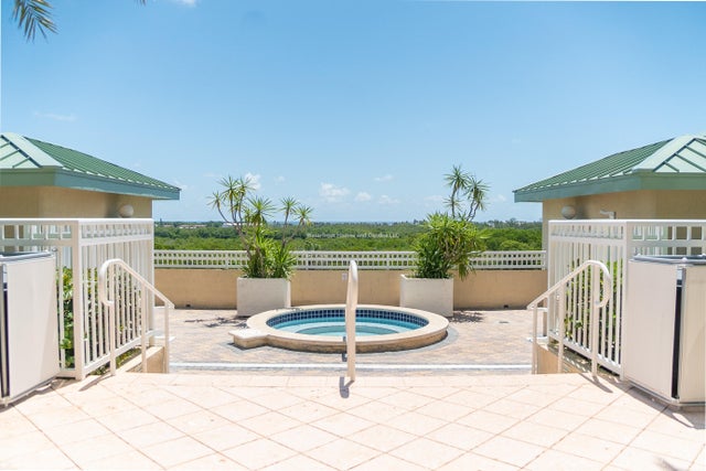 5 of 13 - 350 N Federal Hwy #1103, Boynton Beach, FL